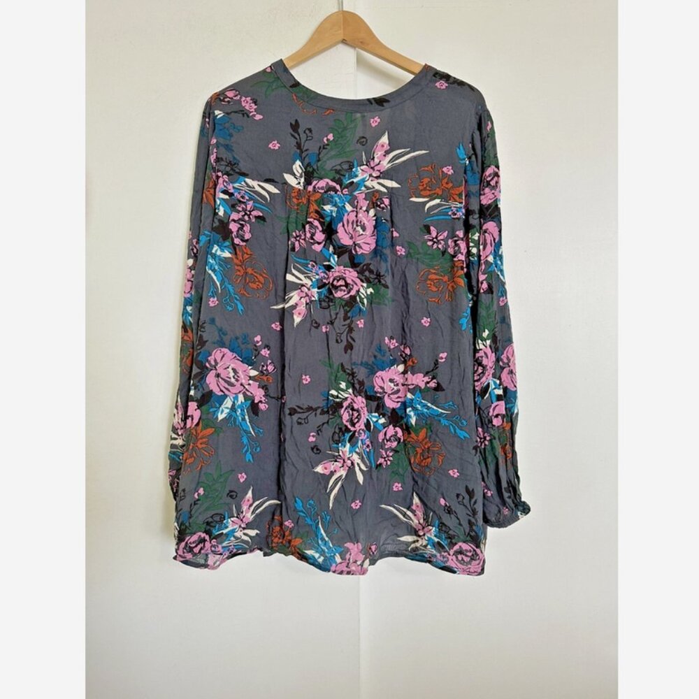 TORRID Black Floral Top NWT 3X Boho Tunic - Picture 6 of 7